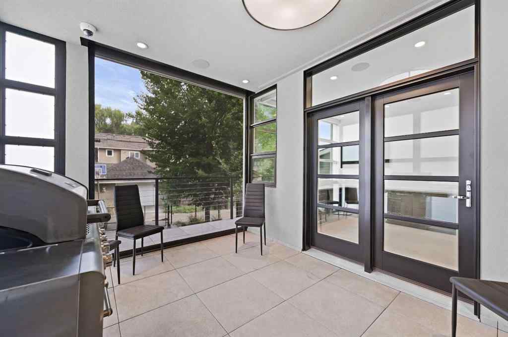 MLS® A2253643 - 530 Crescent Road NW in Rosedale Calgary, Residential