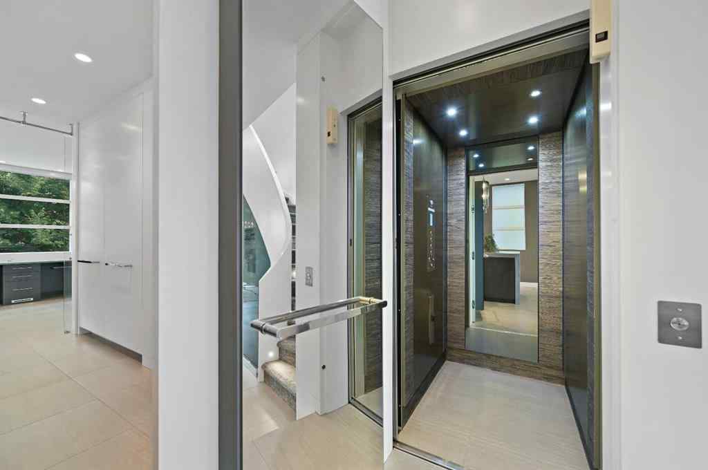 MLS® A2253643 - 530 Crescent Road NW in Rosedale Calgary, Residential