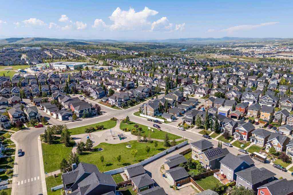 MLS® A2253650 - 512 River Heights Green  in River Song Cochrane, Residential