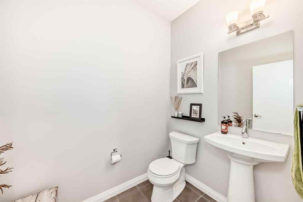 MLS® A2253651 - 22 Riviera Place  in Riviera Cochrane, Residential