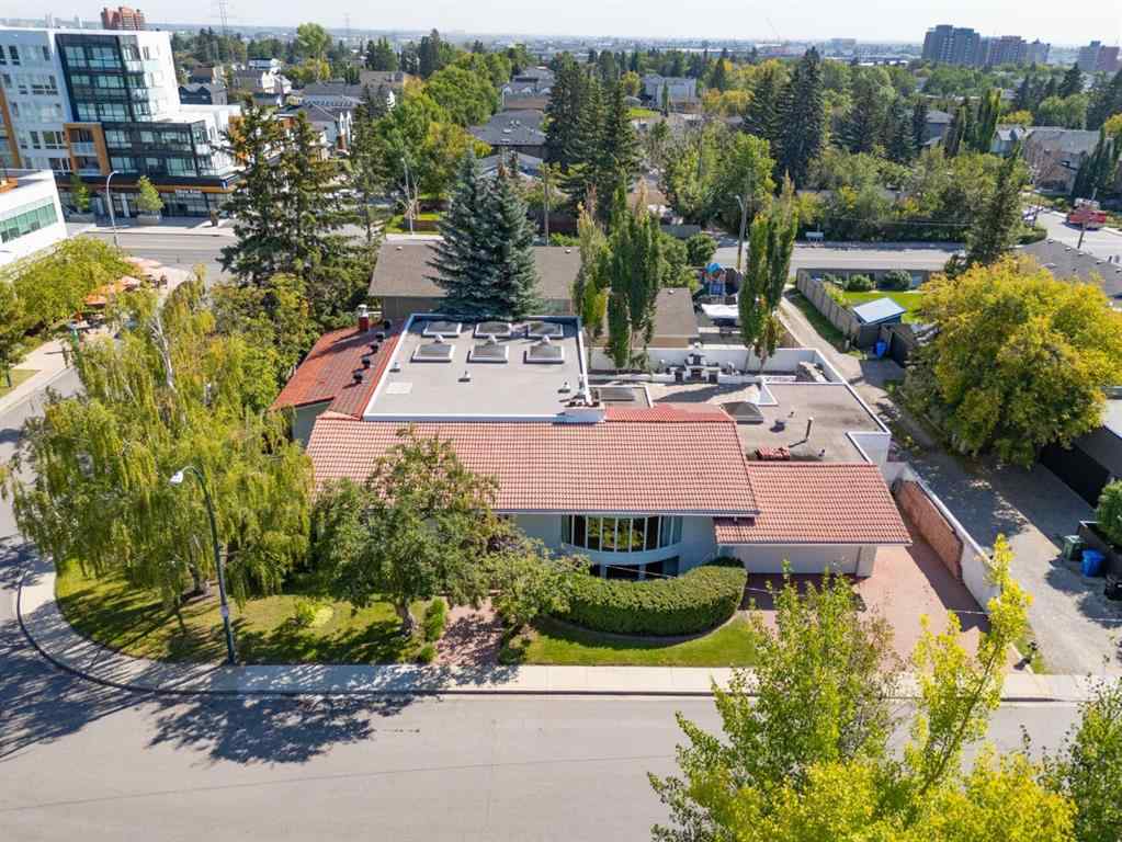MLS® A2253652 - 20 Windsor Crescent SW in Windsor Park Calgary, Residential