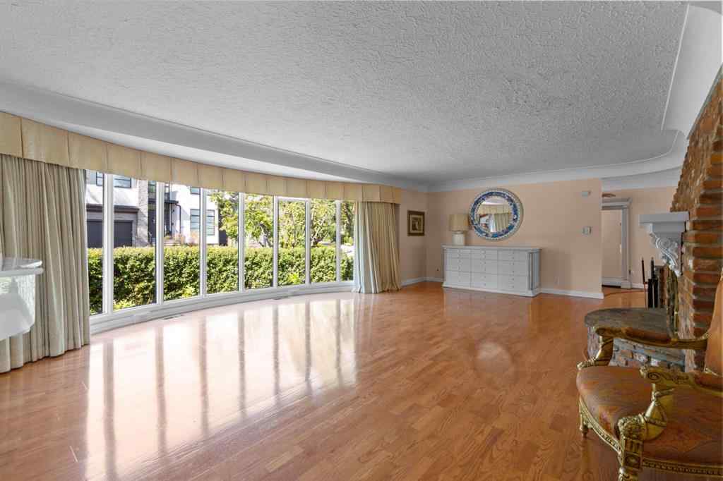 MLS® A2253652 - 20 Windsor Crescent SW in Windsor Park Calgary, Residential
