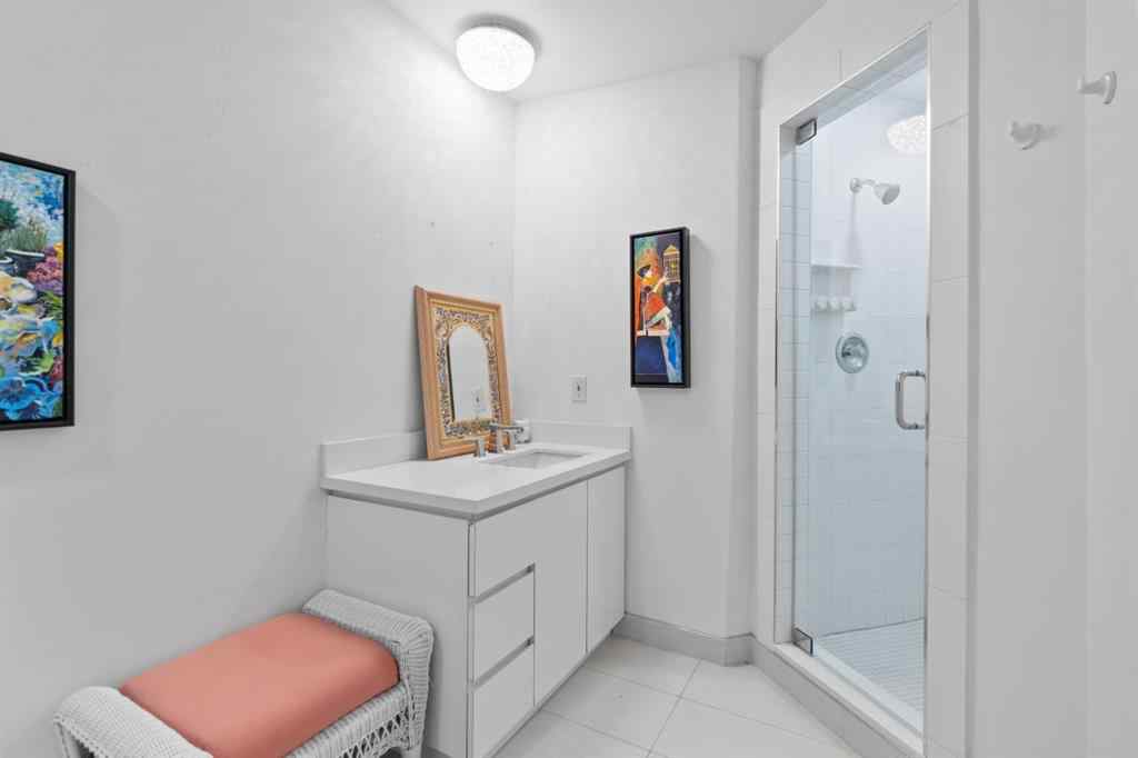 MLS® A2253652 - 20 Windsor Crescent SW in Windsor Park Calgary, Residential