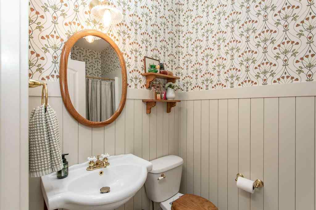 MLS® A2253653 - 32 Carter Close  in Clearview Ridge Red Deer, Residential