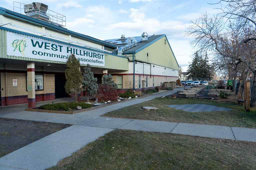 MLS® A2253662 - 2231 2 Avenue NW in West Hillhurst Calgary, Residential