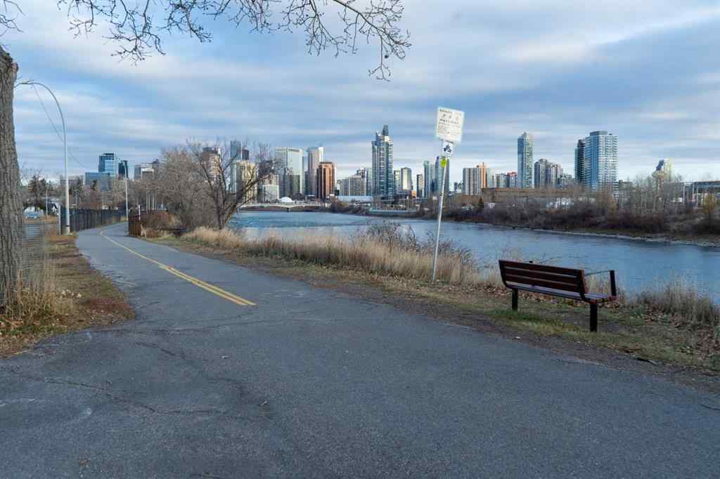 MLS&reg; # A2253662 - 2231 2 Avenue NW in West Hillhurst Calgary, Residential Open Houses