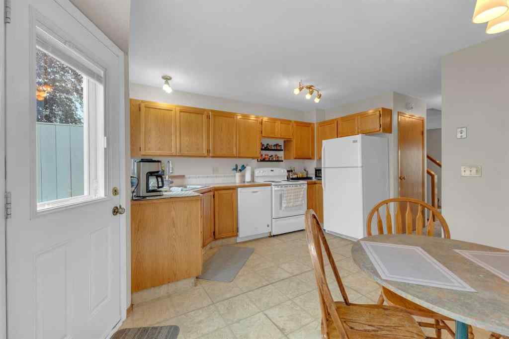 MLS® A2253663 - 5428 45 Street  in Downtown Lacombe Lacombe, Residential