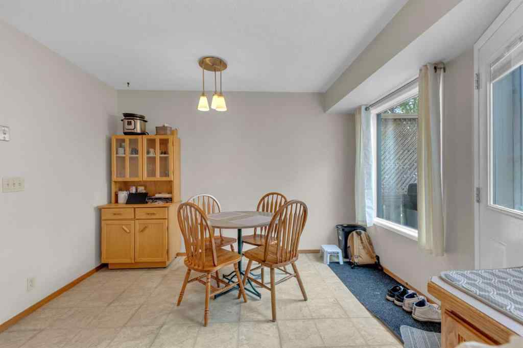 MLS® A2253663 - 5428 45 Street  in Downtown Lacombe Lacombe, Residential