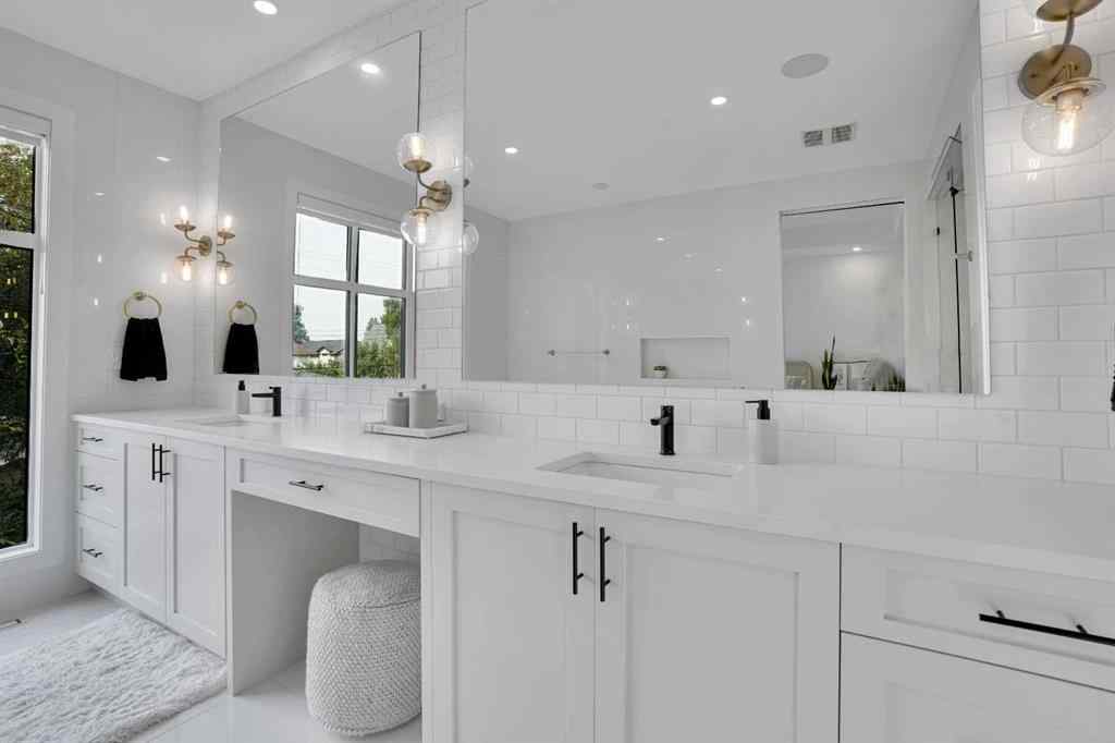 MLS® A2253669 - 1414 3 Street NW in Crescent Heights Calgary, Residential