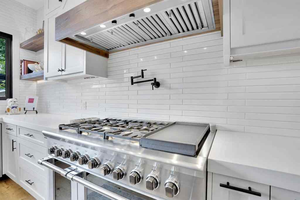 MLS® A2253669 - 1414 3 Street NW in Crescent Heights Calgary, Residential