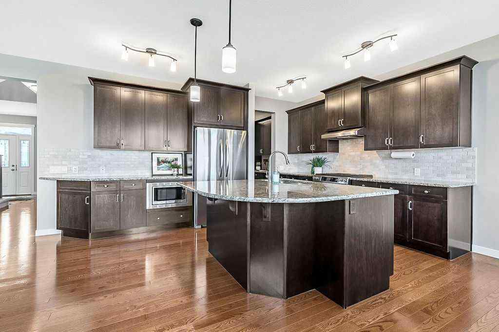 MLS® A2253671 - 120 Westland View  in Westridge Okotoks, Residential