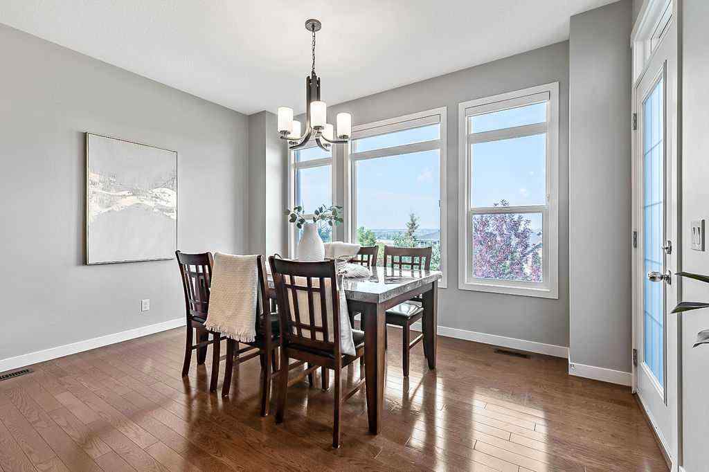 MLS® A2253671 - 120 Westland View  in Westridge Okotoks, Residential