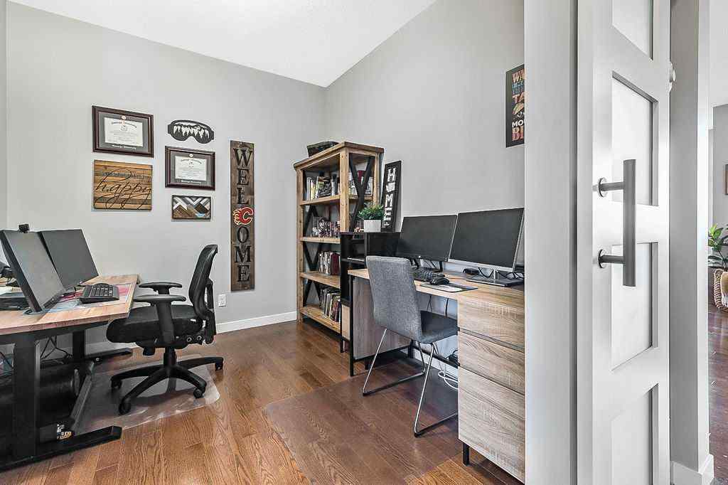 MLS® A2253671 - 120 Westland View  in Westridge Okotoks, Residential