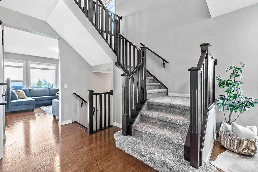 MLS® A2253671 - 120 Westland View  in Westridge Okotoks, Residential