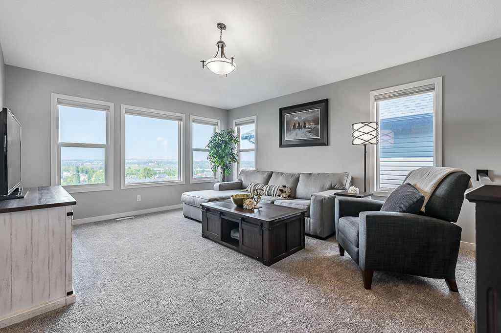 MLS® A2253671 - 120 Westland View  in Westridge Okotoks, Residential