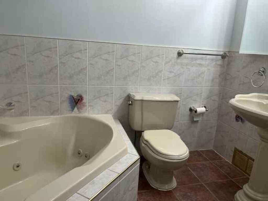 MLS® A2253676 - 420 Main Street NW in NONE Trochu, Residential