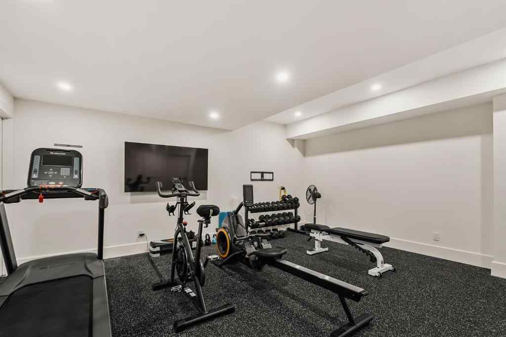 MLS® A2253679 - 3025 3 Street SW in Roxboro Calgary, Residential