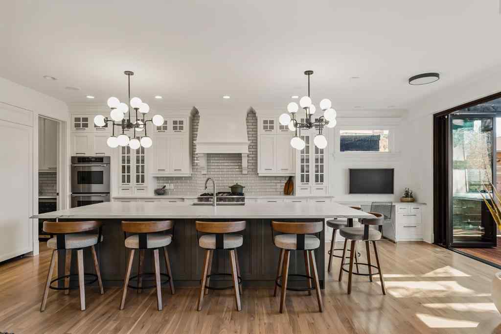 MLS® A2253679 - 3025 3 Street SW in Roxboro Calgary, Residential
