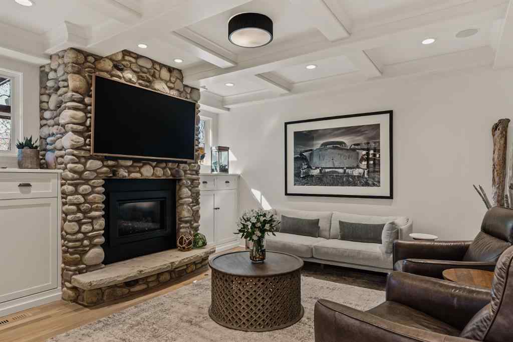 MLS® A2253679 - 3025 3 Street SW in Roxboro Calgary, Residential