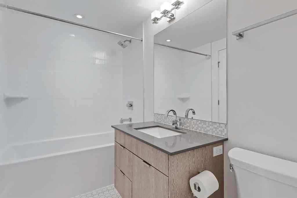 MLS® A2253683 - Unit #3206 930 6 Avenue SW in Downtown Commercial Core Calgary, Residential