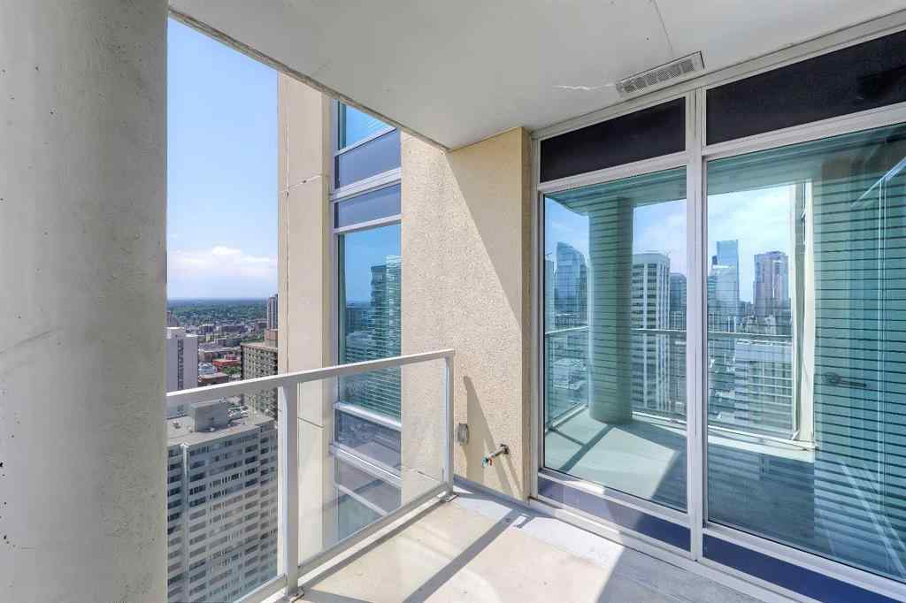 MLS® A2253683 - Unit #3206 930 6 Avenue SW in Downtown Commercial Core Calgary, Residential