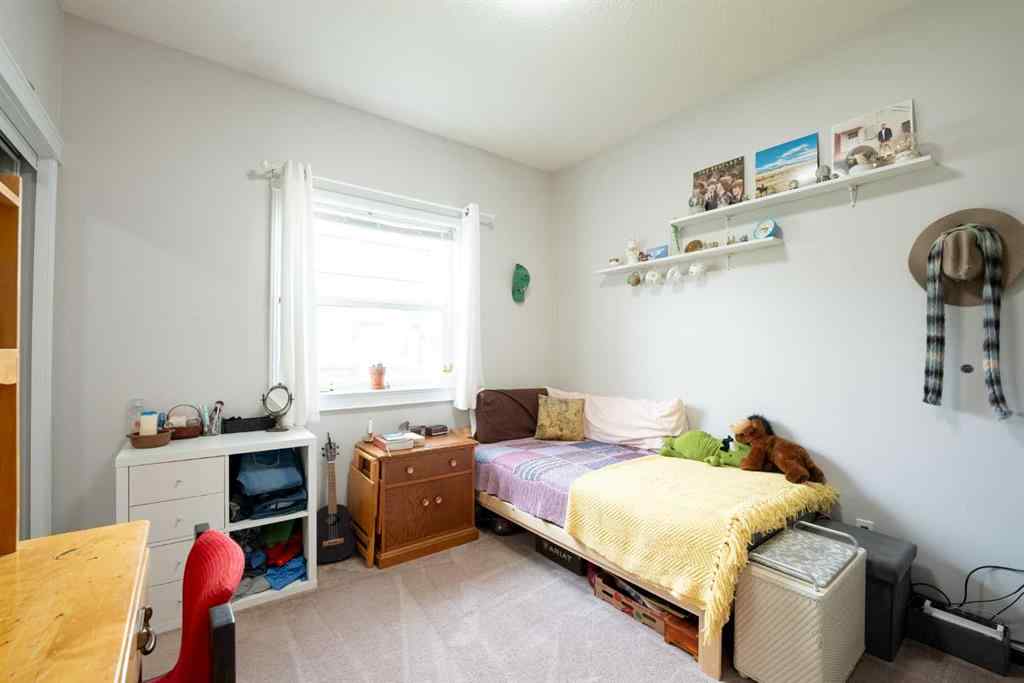 MLS® A2253684 - 215 Allen Crescent  in NONE Vulcan, Residential