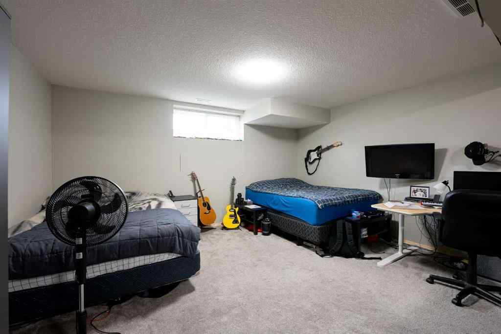 MLS® A2253684 - 215 Allen Crescent  in NONE Vulcan, Residential