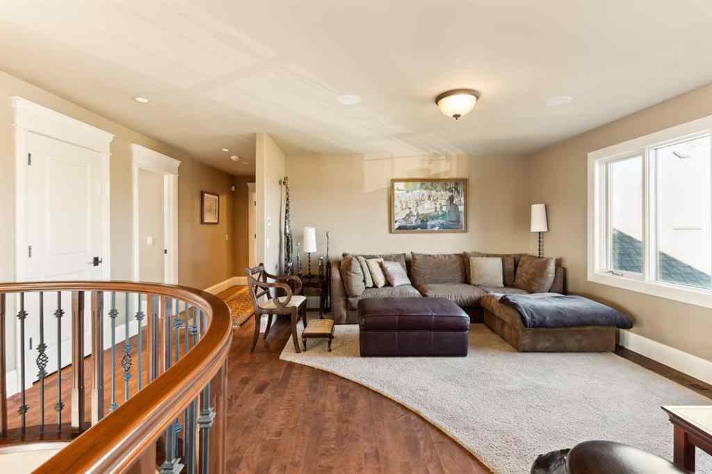 MLS® A2253691 - 2248 9 Avenue SE in Inglewood Calgary, Residential