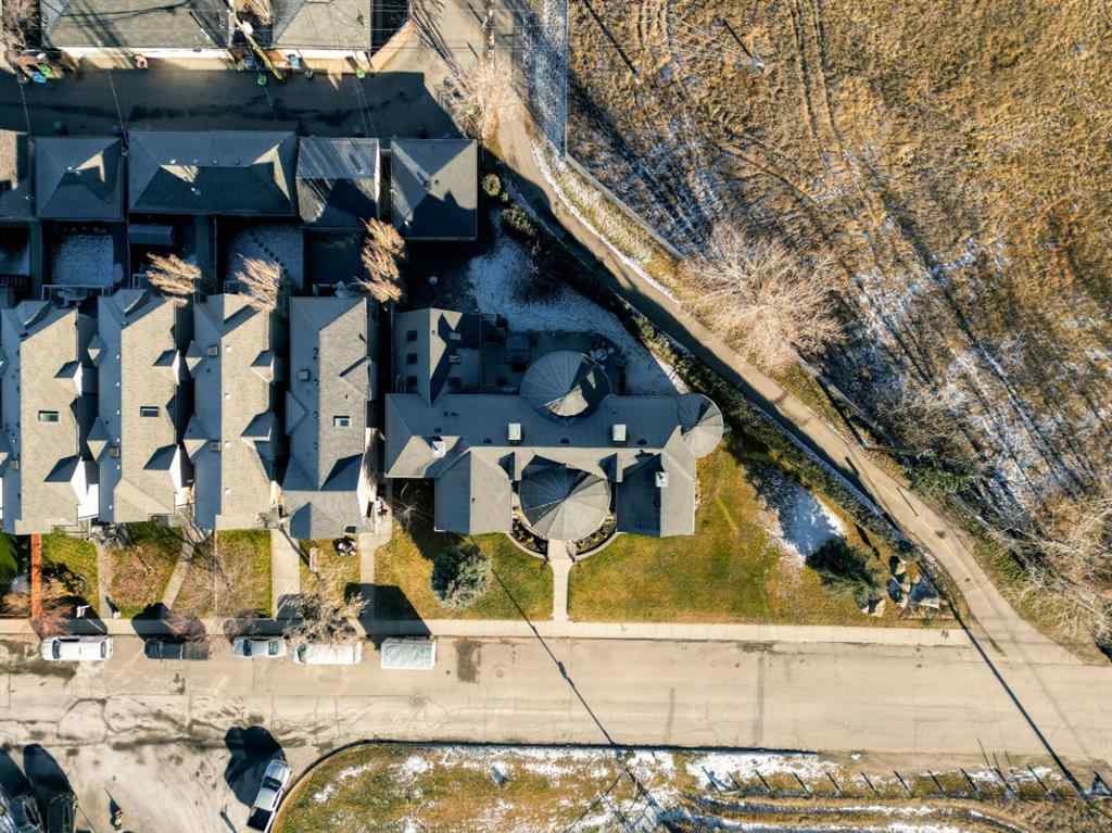MLS® A2253691 - 2248 9 Avenue SE in Inglewood Calgary, Residential