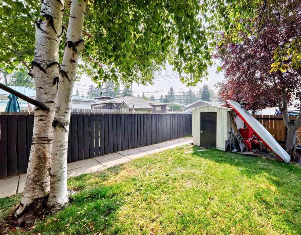 MLS® A2253693 - 7825A 33 Avenue NW in Bowness Calgary, Residential