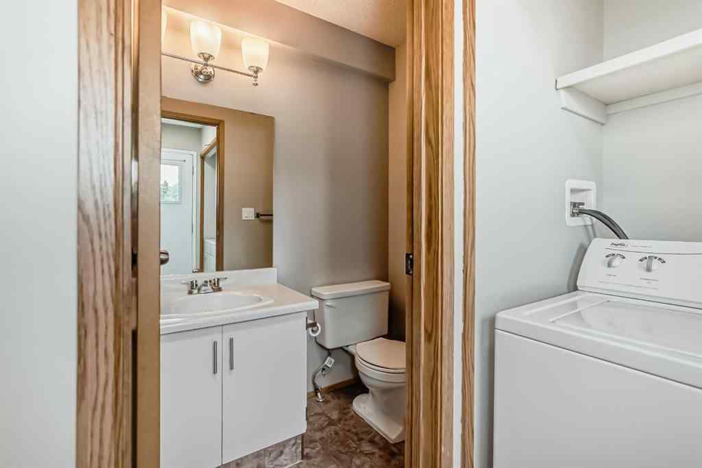MLS® A2253696 - 41 Edis Close  in Eastview Estates Red Deer, Residential