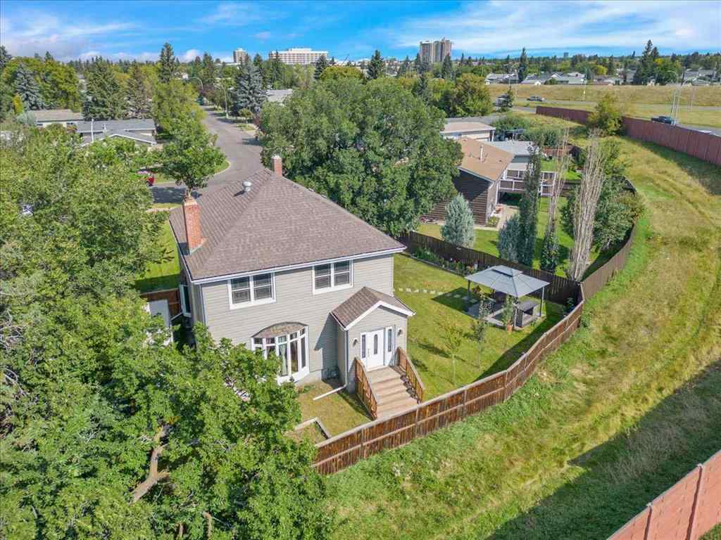 MLS® A2253699 - 17107 80 Avenue NW in Thorncliffe_EDMO Edmonton, Residential