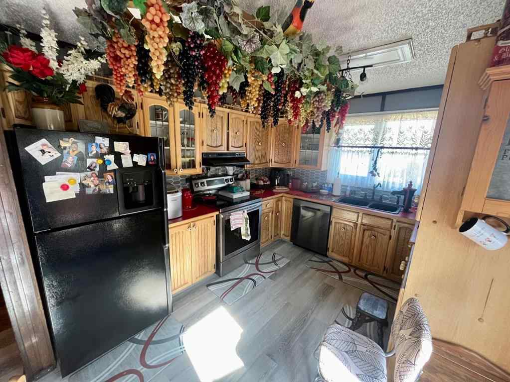 MLS® A2253704 - 565 Mountain Street  in Mountain View Hinton, Residential