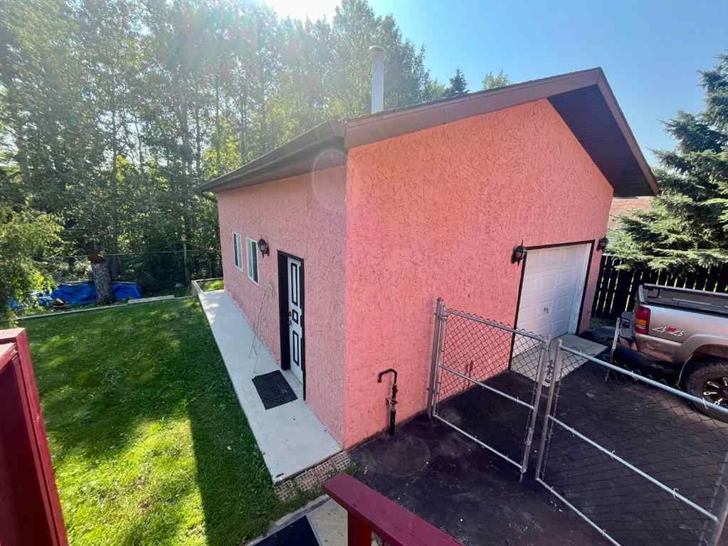 MLS® A2253704 - 565 Mountain Street  in Mountain View Hinton, Residential
