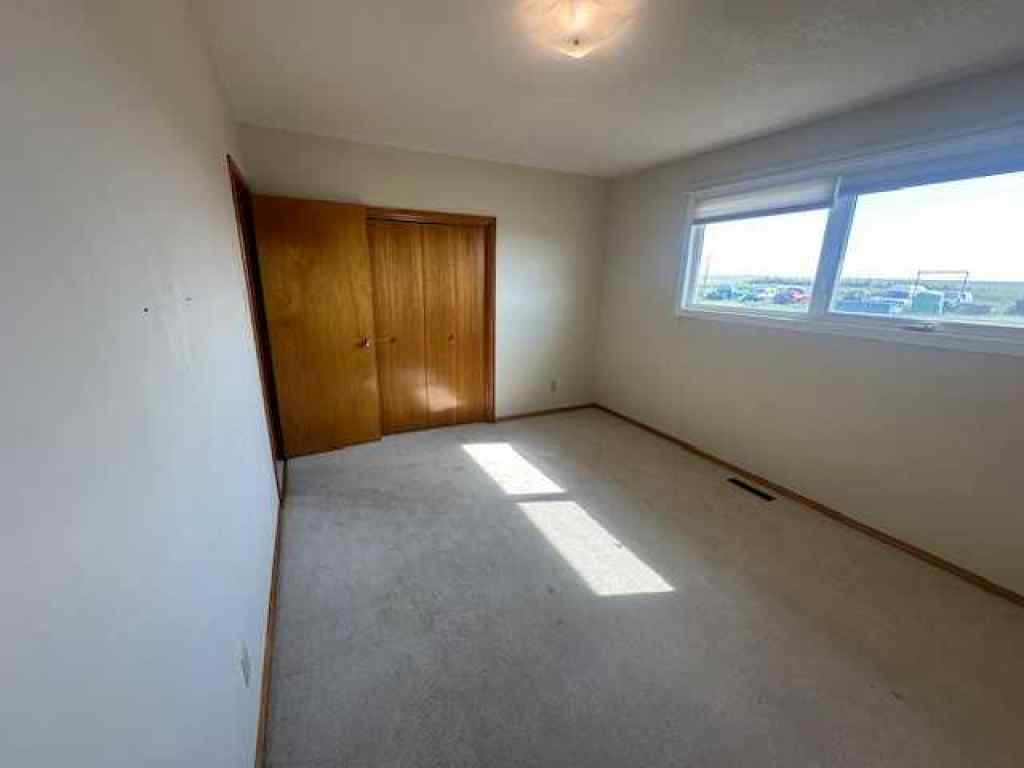MLS® A2253707 - 212 5 Avenue SE in NONE Youngstown, Residential