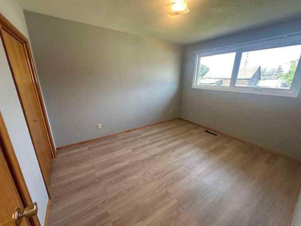MLS® A2253707 - 212 5 Avenue SE in NONE Youngstown, Residential