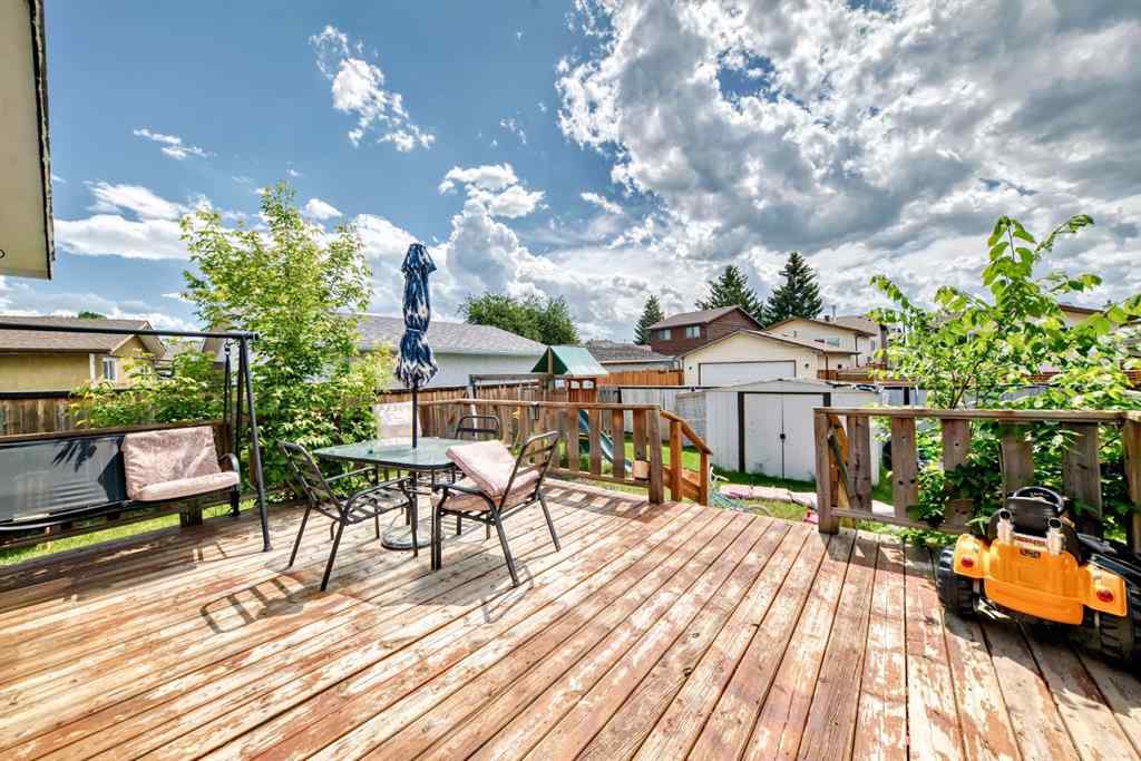 MLS® A2253709 - 6907 4 Avenue NE in Abbeydale Calgary, Residential