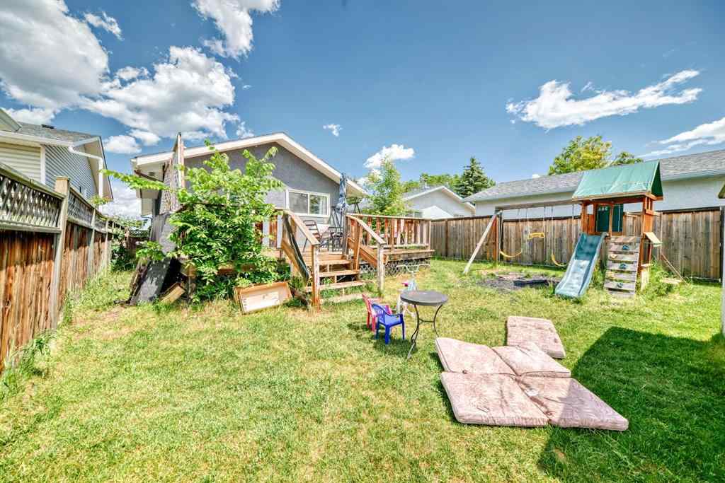 MLS® A2253709 - 6907 4 Avenue NE in Abbeydale Calgary, Residential