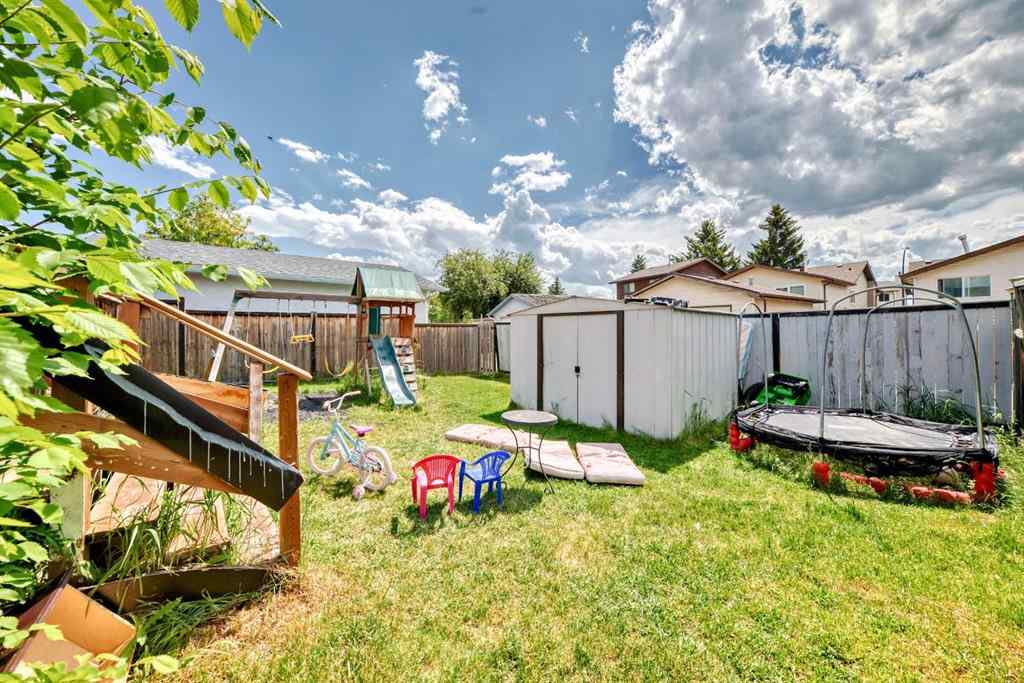 MLS® A2253709 - 6907 4 Avenue NE in Abbeydale Calgary, Residential