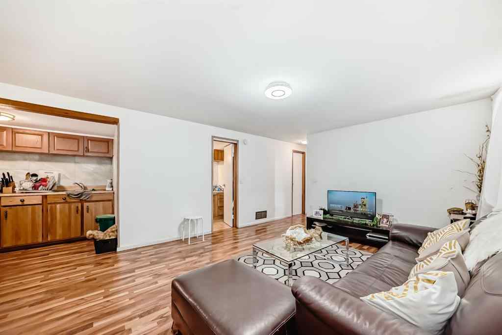 MLS® A2253709 - 6907 4 Avenue NE in Abbeydale Calgary, Residential