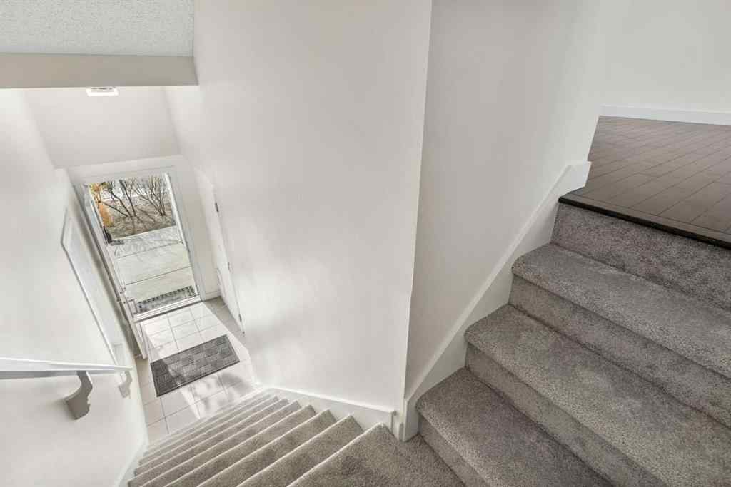 MLS® A2253710 - 202 Nolanfield Villas NW in Nolan Hill Calgary, Residential