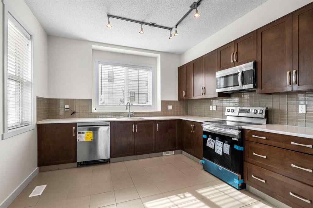 MLS® A2253710 - 202 Nolanfield Villas NW in Nolan Hill Calgary, Residential