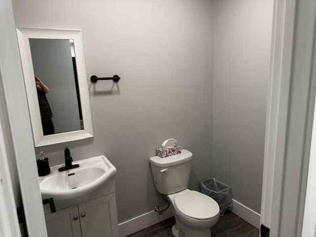 MLS® A2253715 - Unit #B 10424 96 Avenue  in College Park Grande Prairie, Commercial