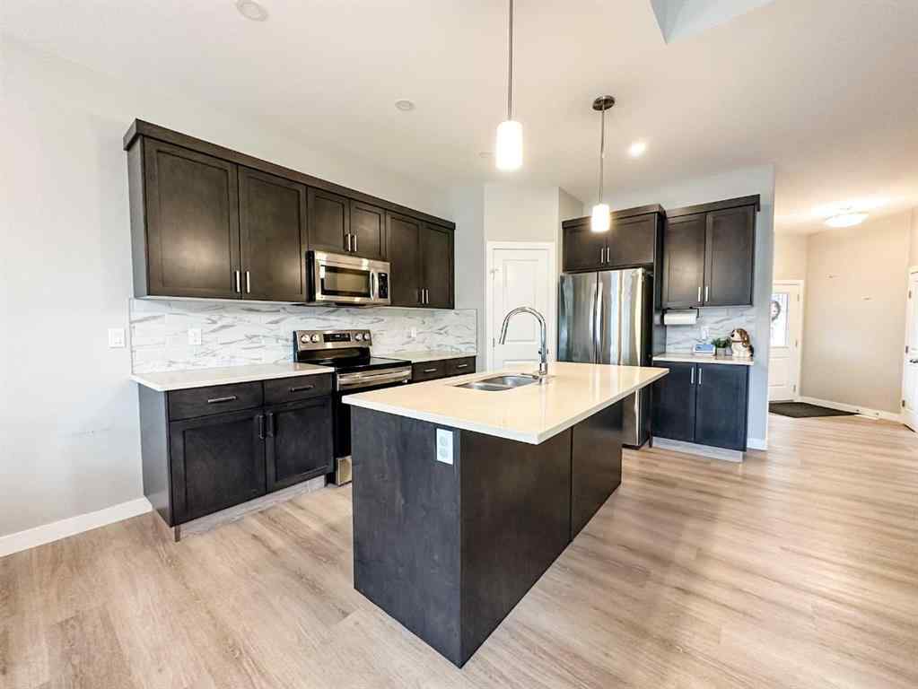 MLS® A2253716 - 4438 Van Eaton Way  in NONE Clive, Residential