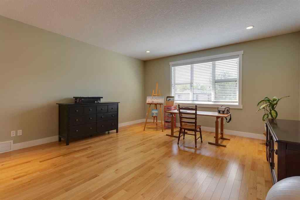 MLS® A2253717 - 417 29 Avenue NW in Mount Pleasant Calgary, Residential