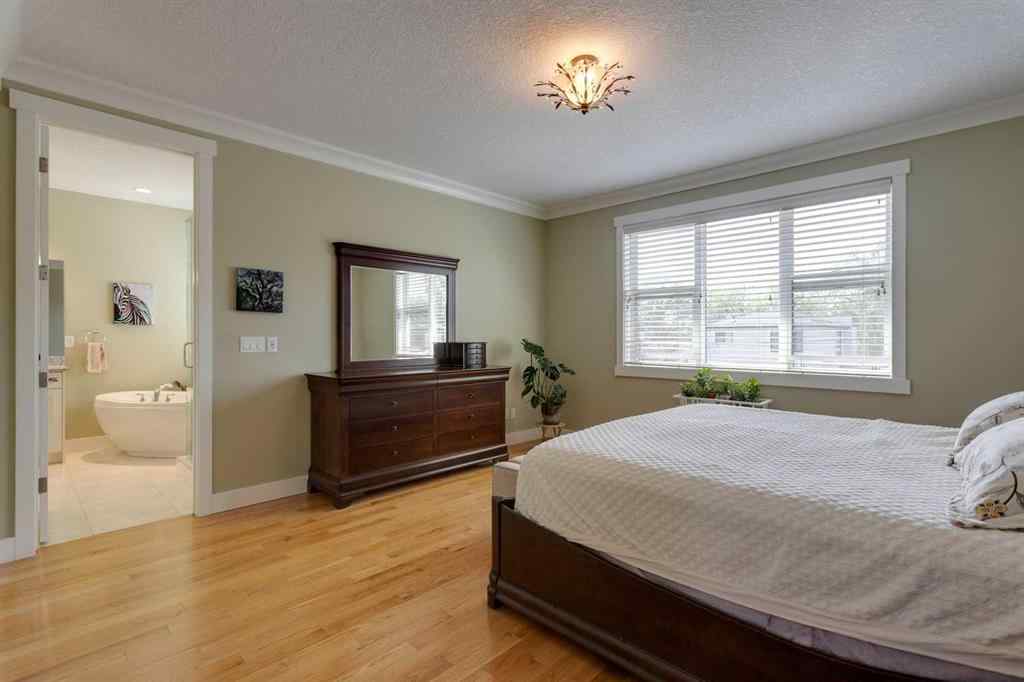 MLS® A2253717 - 417 29 Avenue NW in Mount Pleasant Calgary, Residential