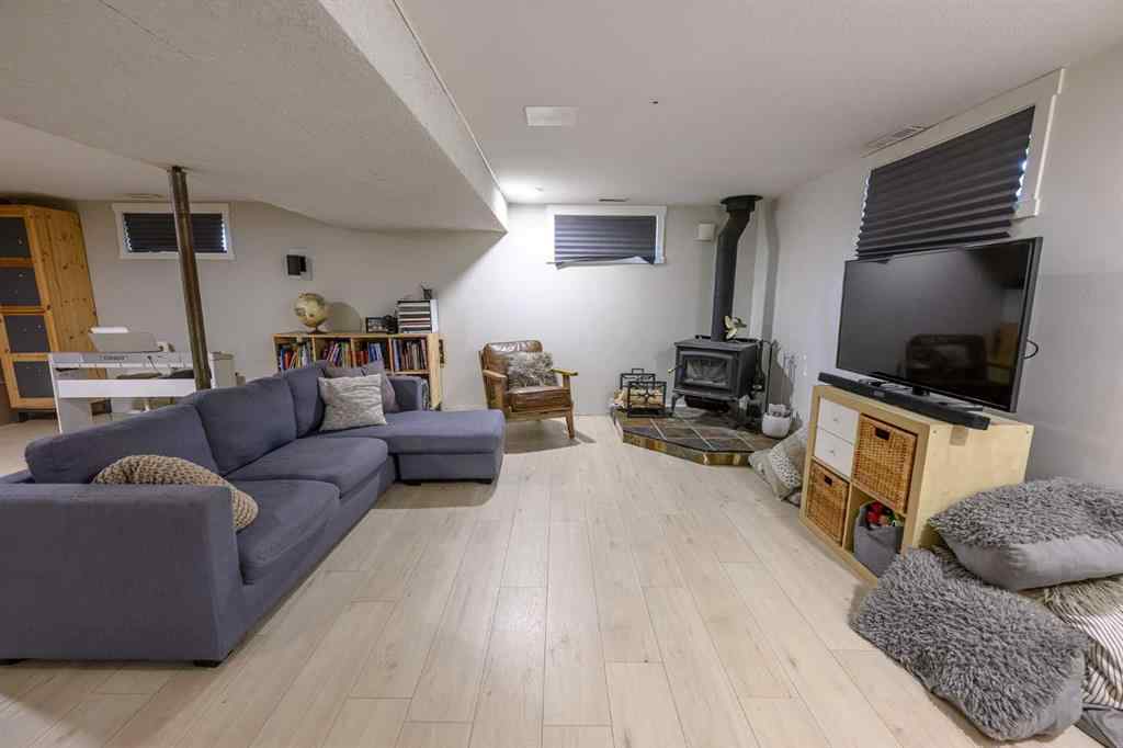 MLS® A2253725 - 8607 99A Street  in Highland Park Grande Prairie, Residential