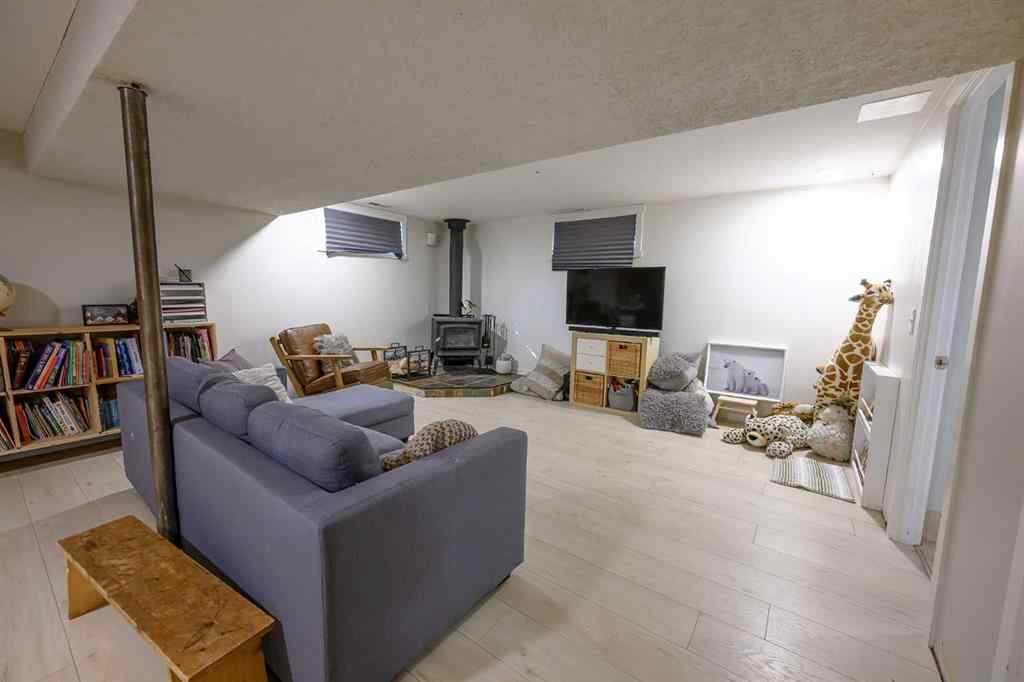 MLS® A2253725 - 8607 99A Street  in Highland Park Grande Prairie, Residential