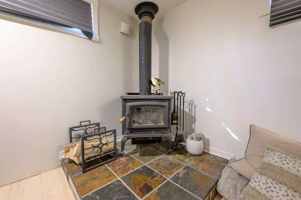 MLS® A2253725 - 8607 99A Street  in Highland Park Grande Prairie, Residential