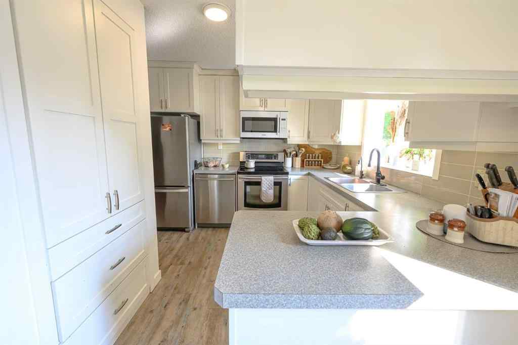 MLS® A2253725 - 8607 99A Street  in Highland Park Grande Prairie, Residential